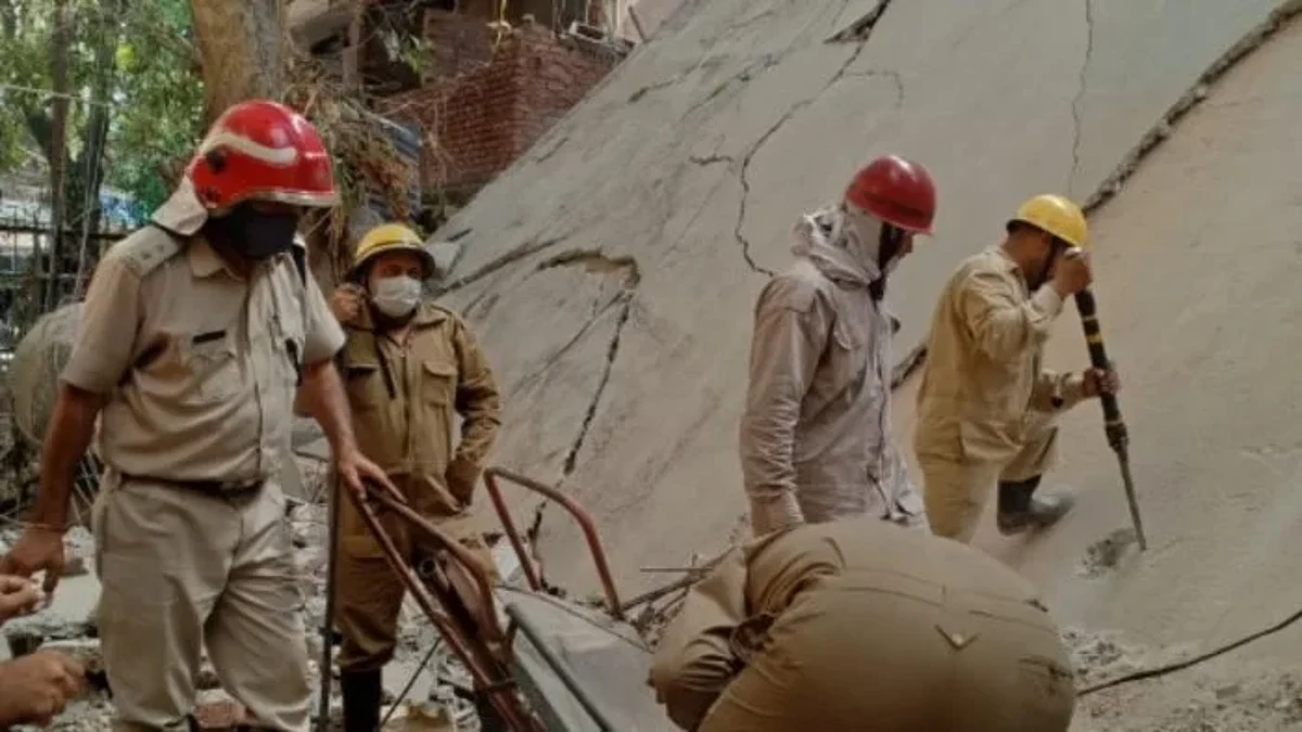 Building Under Repair Collapses In Delhi, 5 Feared Trapped