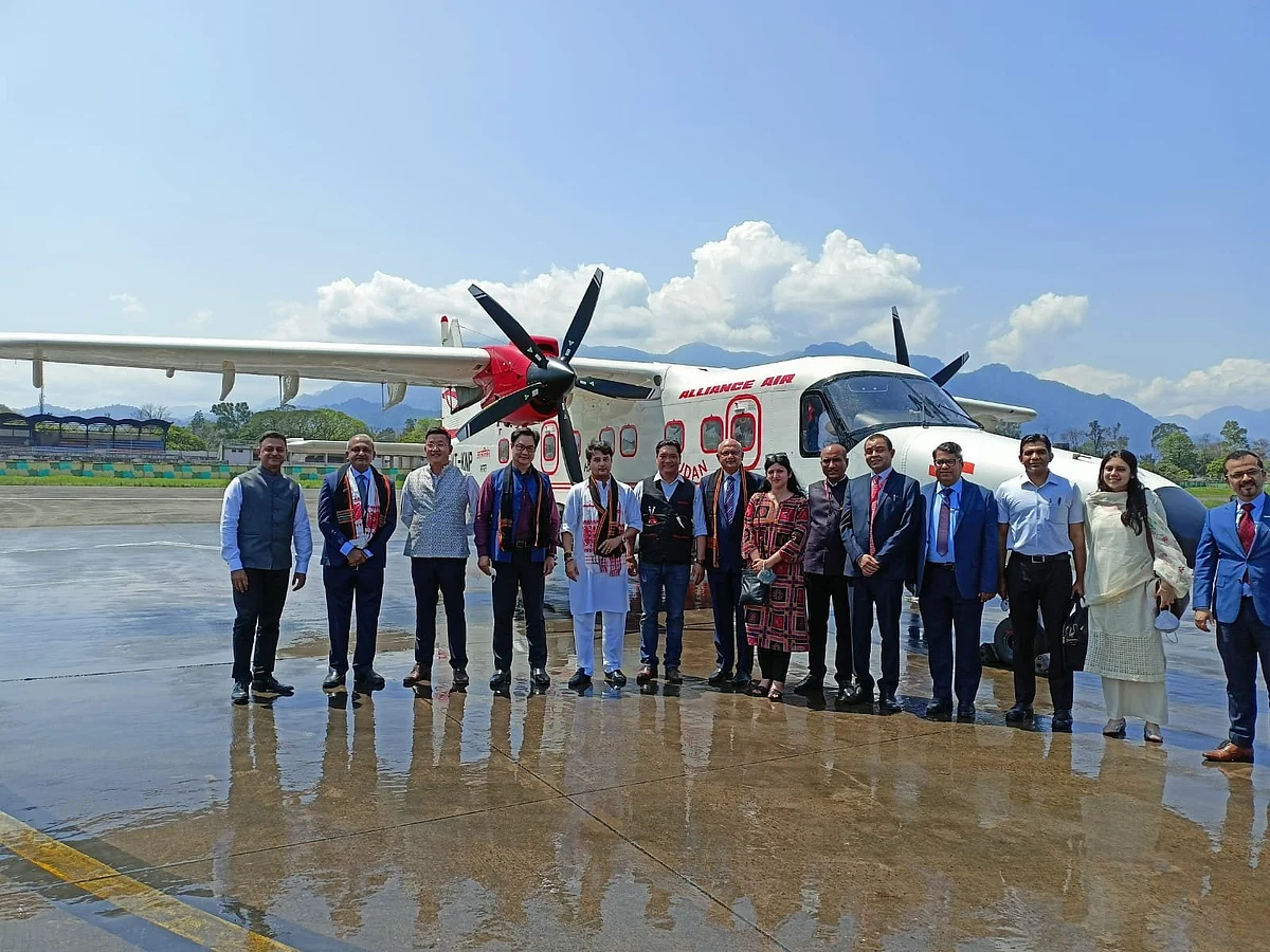 Jyotiraditya Scindia Inaugurates Dibrugarh-Pasighat Flight