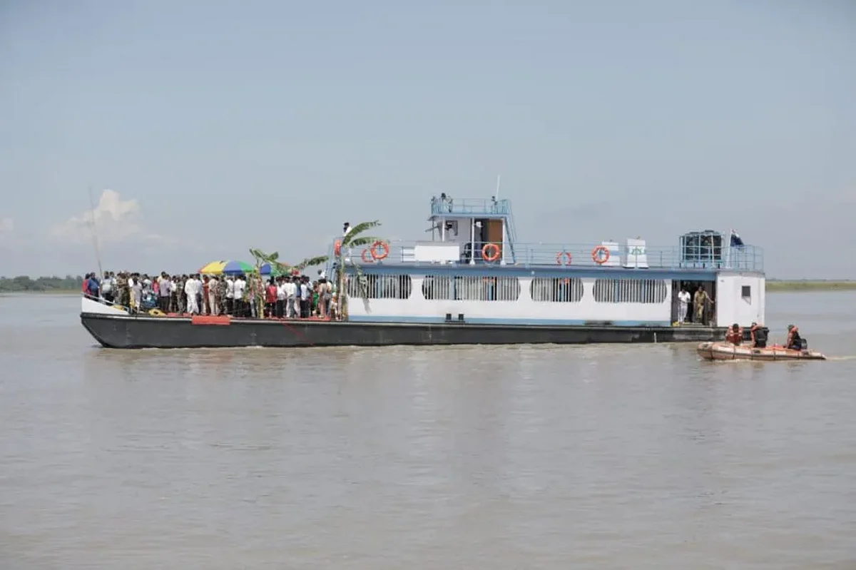 Assam: Man Attempts Suicide by Jumping from a Ferry