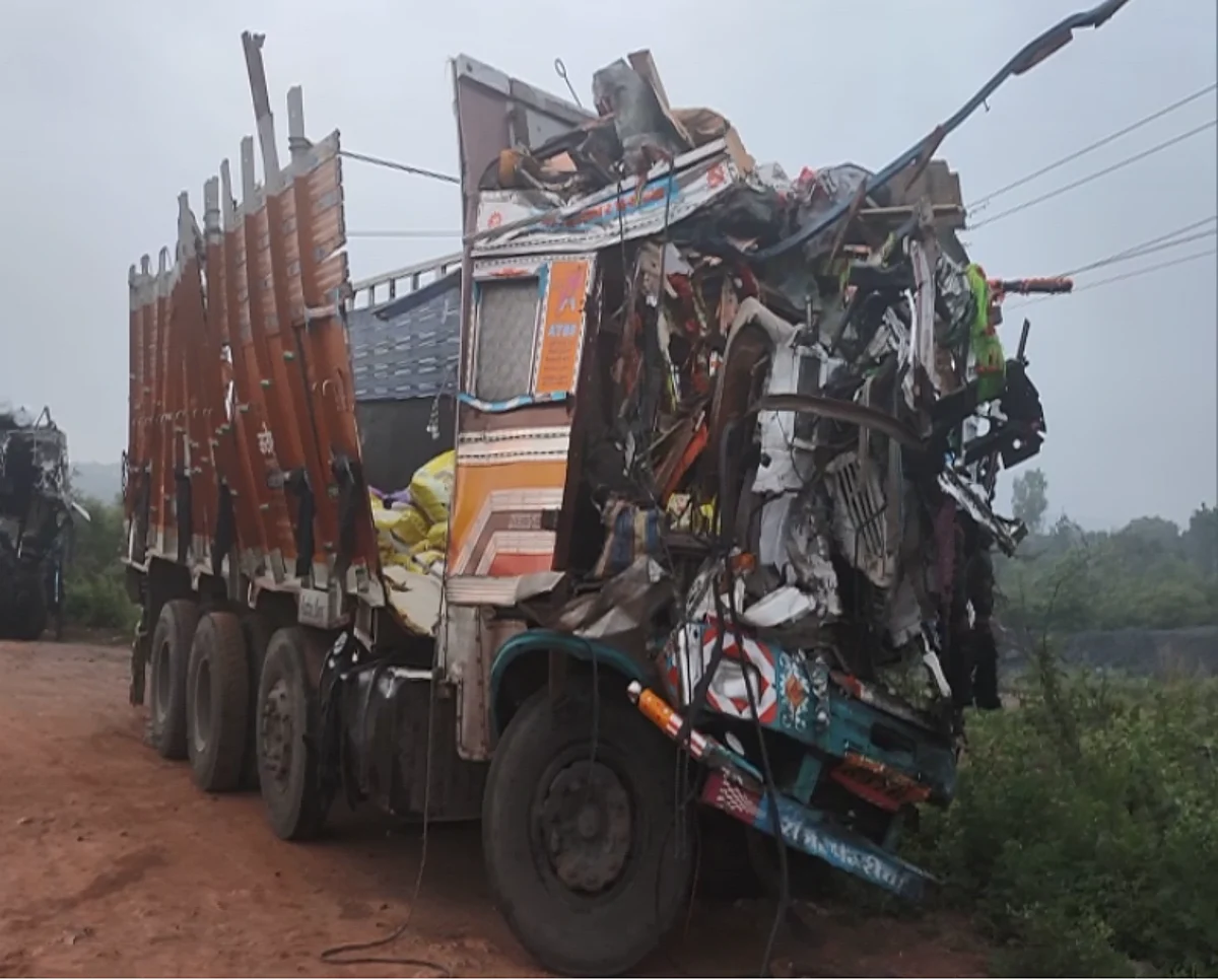 7 Killed In Bus-Lorry Collision In Karnataka