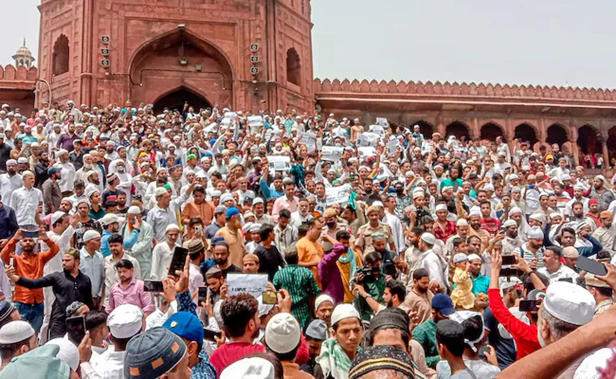2 Persons Arrested After Massive Protests at Jama Masjid