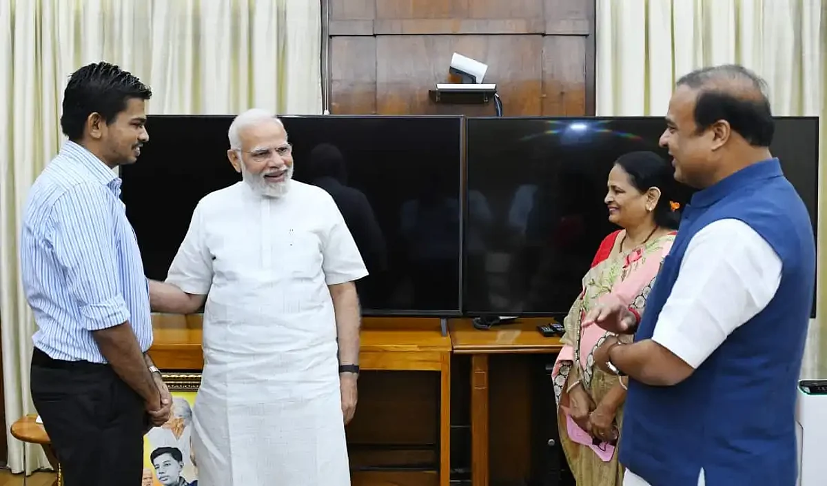 Deaf and mute boy from Assam meets with PM Modi in Delhi