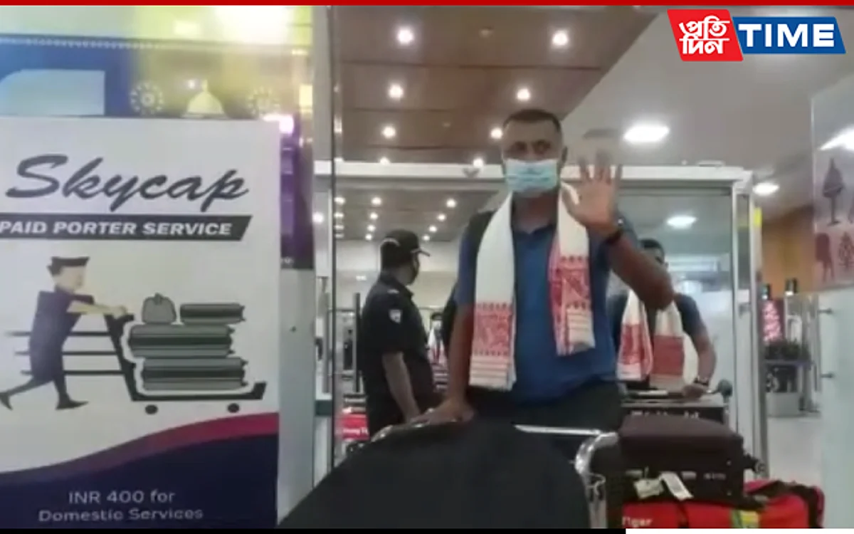The Bangladesh U-16 cricket team arrives in Guwahati
