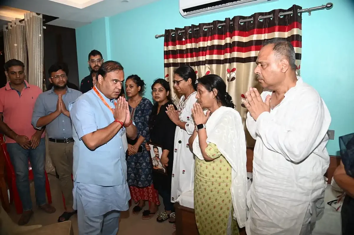 Assam CM Sarma visited the residence of animal rights activist Vineet Bagaria who committed suicide | Image: Twitter/ Himanta Biswa Sarma