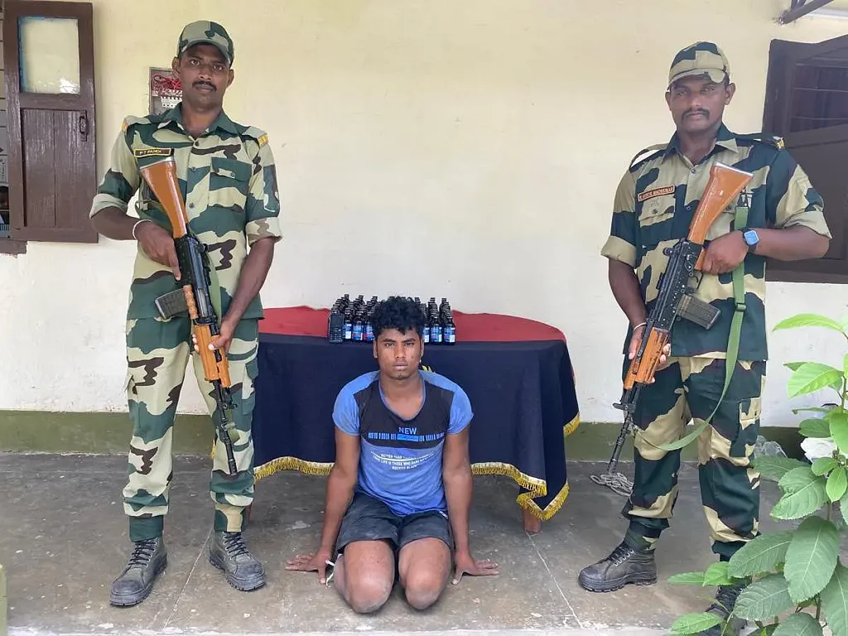 BSF troopers detained one for smuggling narcotics along Indo-Bangladesh border