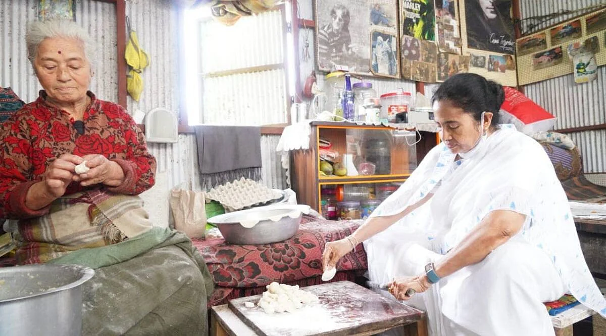 After Pani Puri, Mamata Banerjee Prepares 'Momos' In Darjeeling