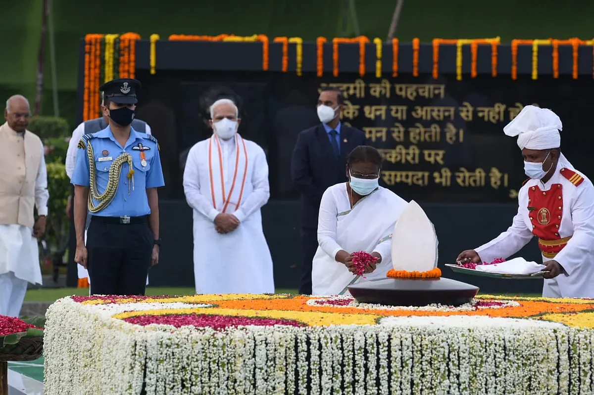 Prez Murmu, PM Modi, Others Pay Floral Tribute To Atal Bihari Vajpayee On Death Anniversary