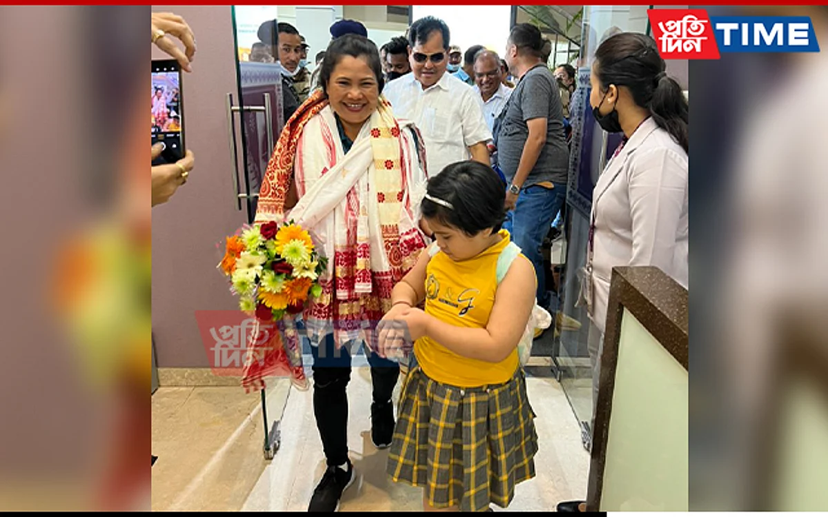 Nayanmoni Saikia reaches Guwahati