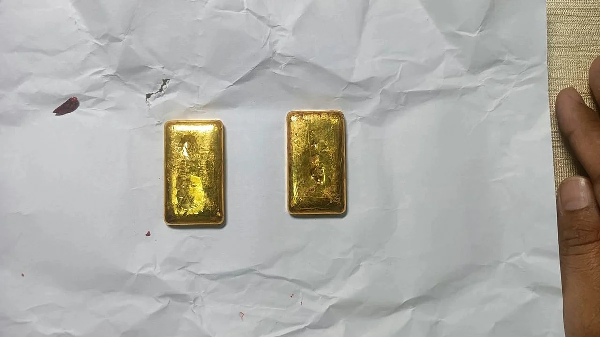 Gold Biscuits Worth Rs 15 Lakh Seized