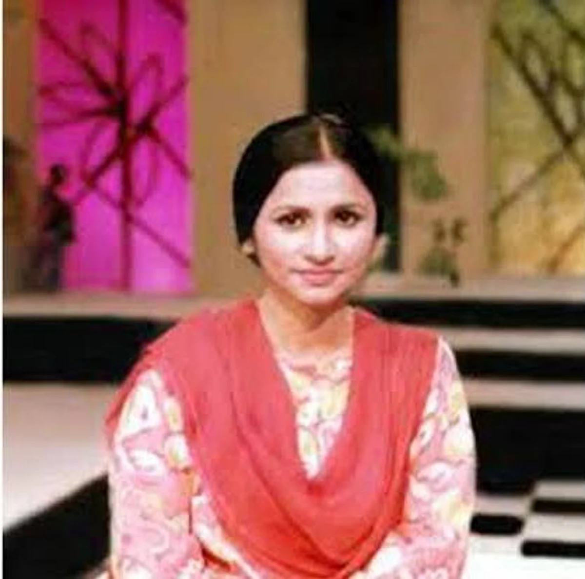 Nayyara Noor