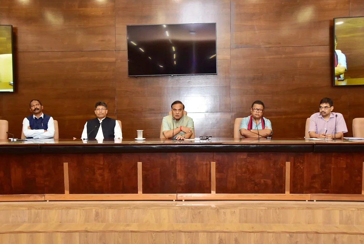 Representatives of the Janagosti Oikya Mancha meets Assam Chief Minister Himanta Biswa Sarma
