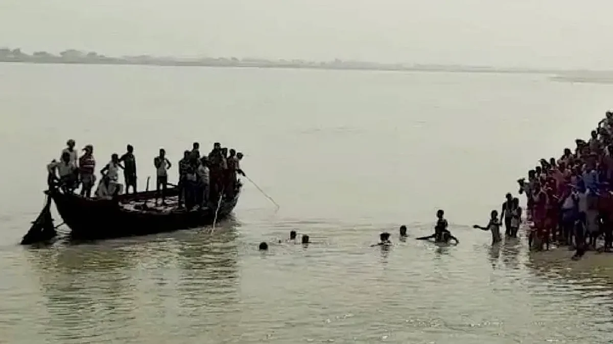 A boat carrying 55 people capsized in Bihar's Dannapur | REPRESENTATIVE