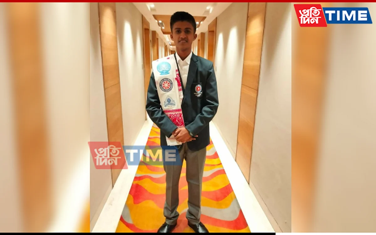 Shubhankar Dey from Assam won National NSS Award from President Murmu in Delhi