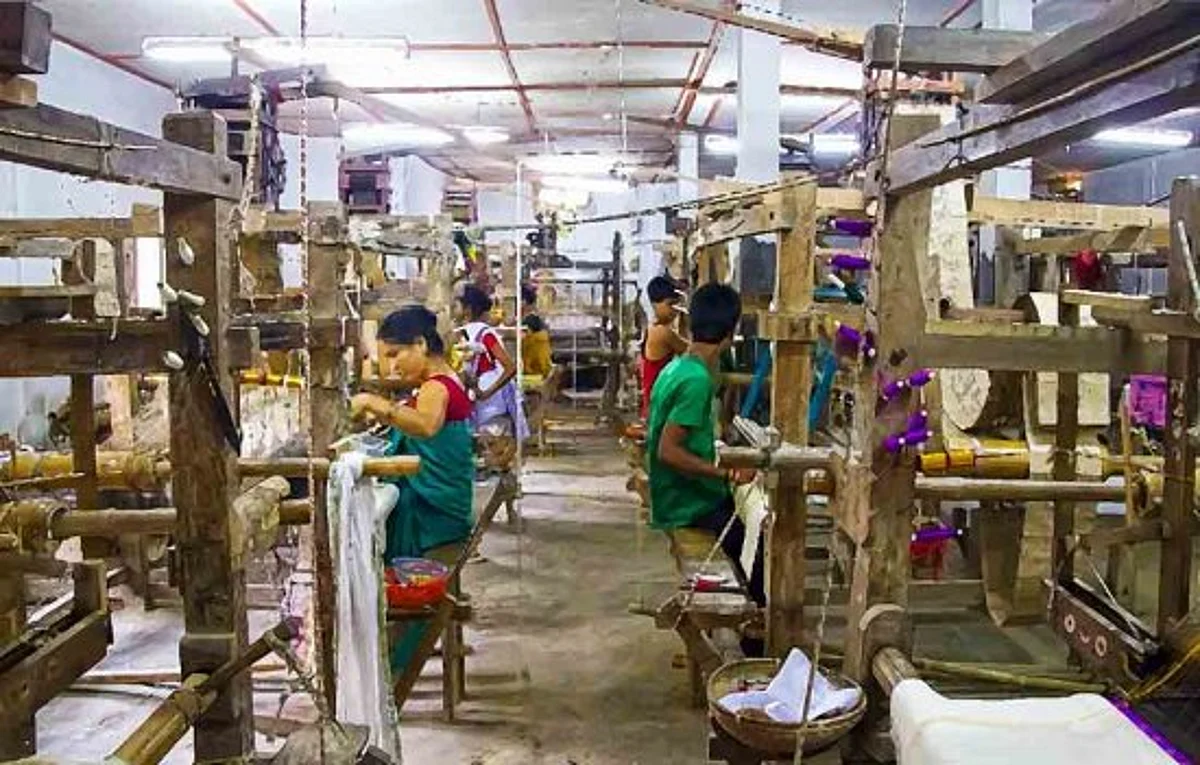 Sualkuchi Weavers Allege Counterfeit Clothes Sold Under Their Name | Representative Image
