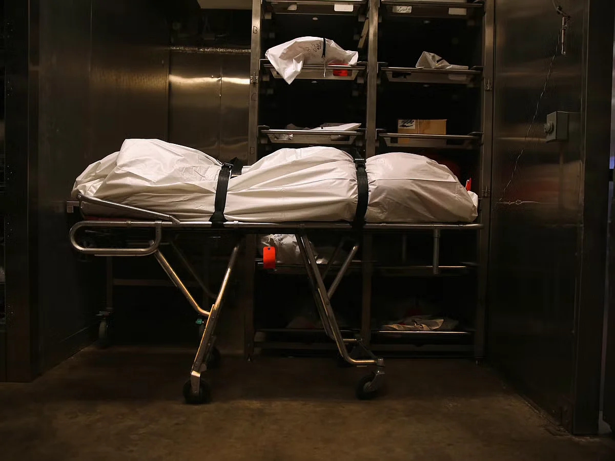 200 Rotten Bodies Found Dumped on Hospital Rooftop | Representative Image