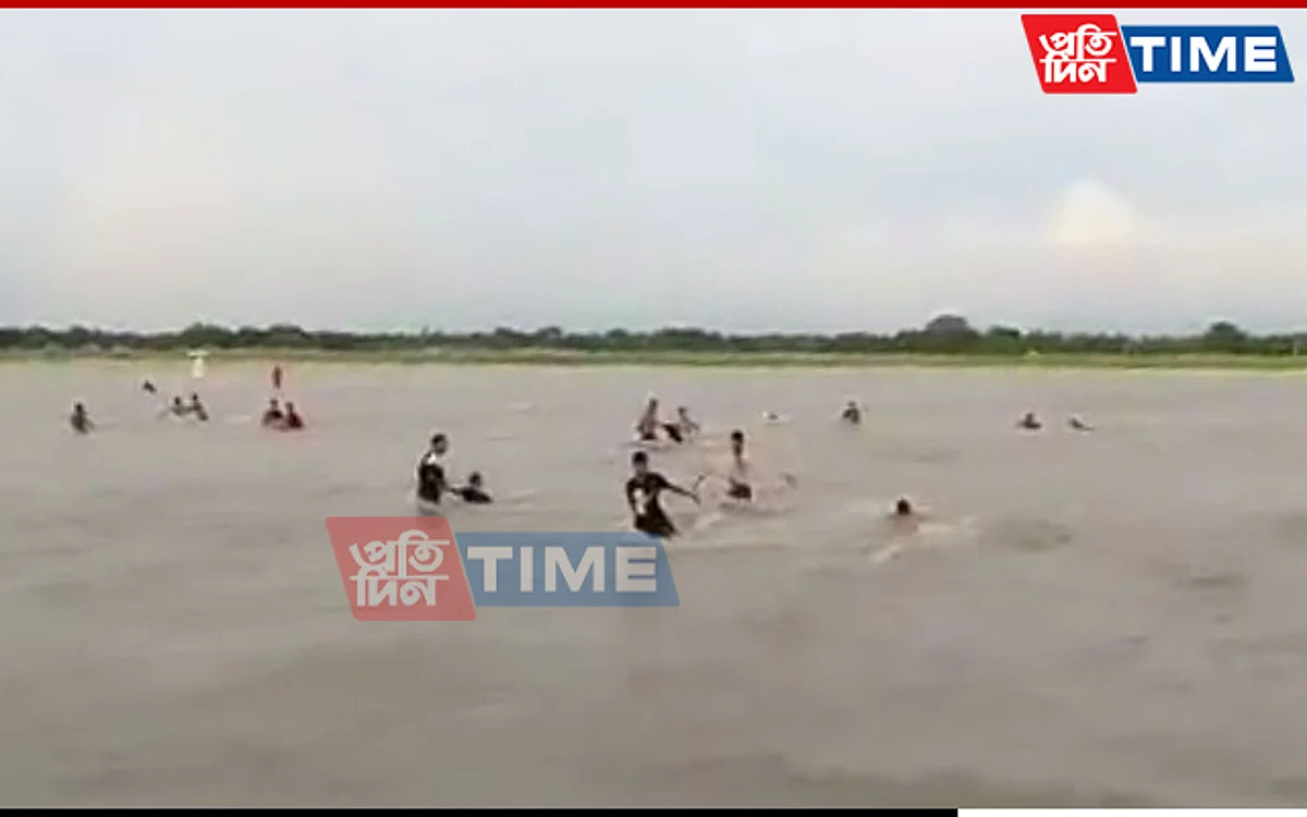 Several Rescued as Water Level Rises in Gabharu River