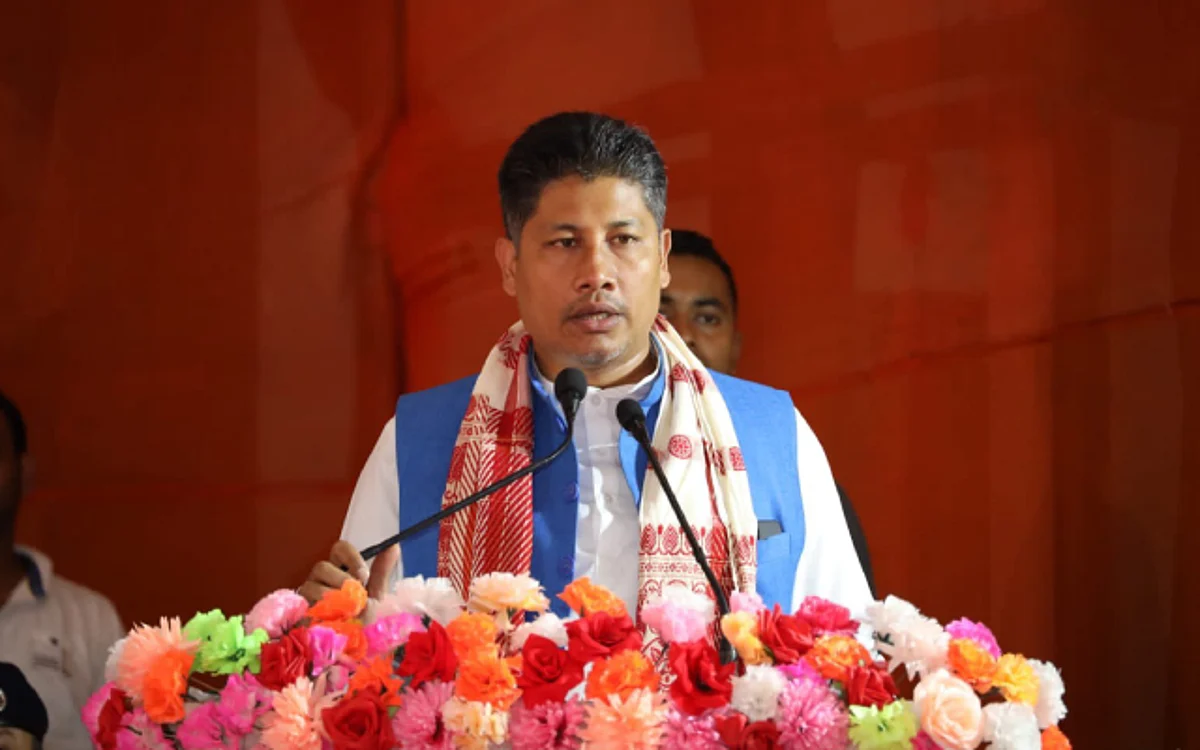 The Assam minister distributed cheques under the state's microfinance scheme | Image: Twitter/ Pijush Hazarika