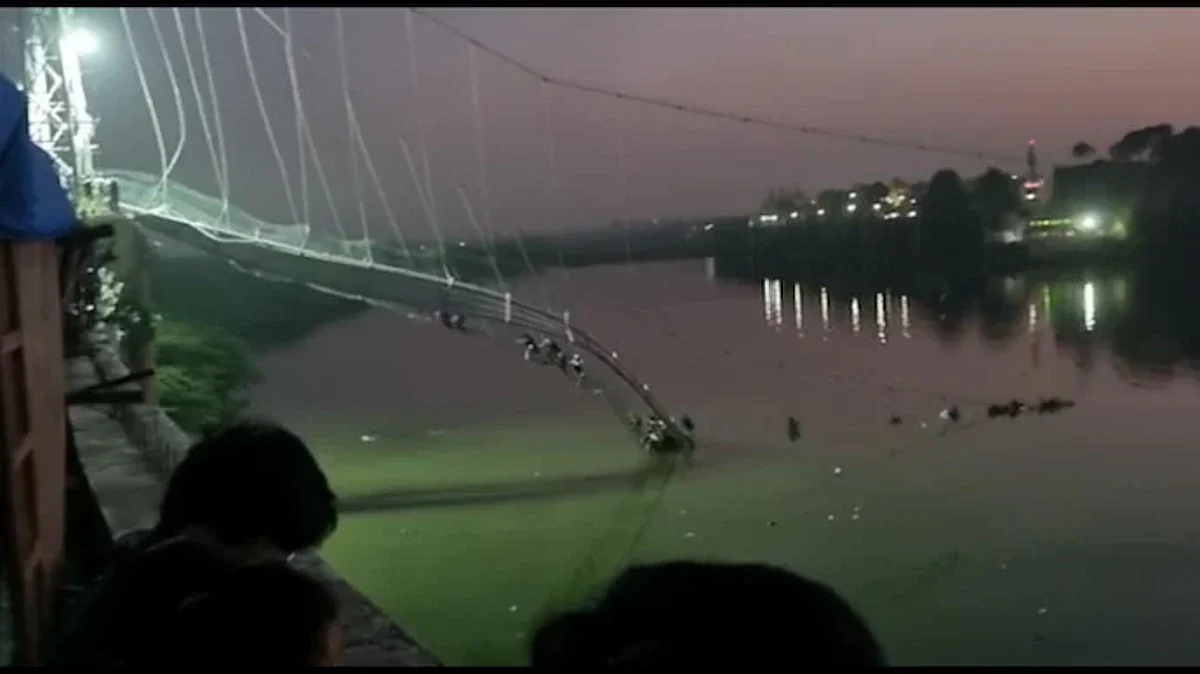 PM Narendra Modi visited the site of the Morbi Bridge Collapse incident today