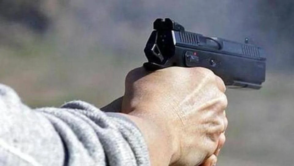 CRPF Jawan Tries to Shoot Self | Representative Image