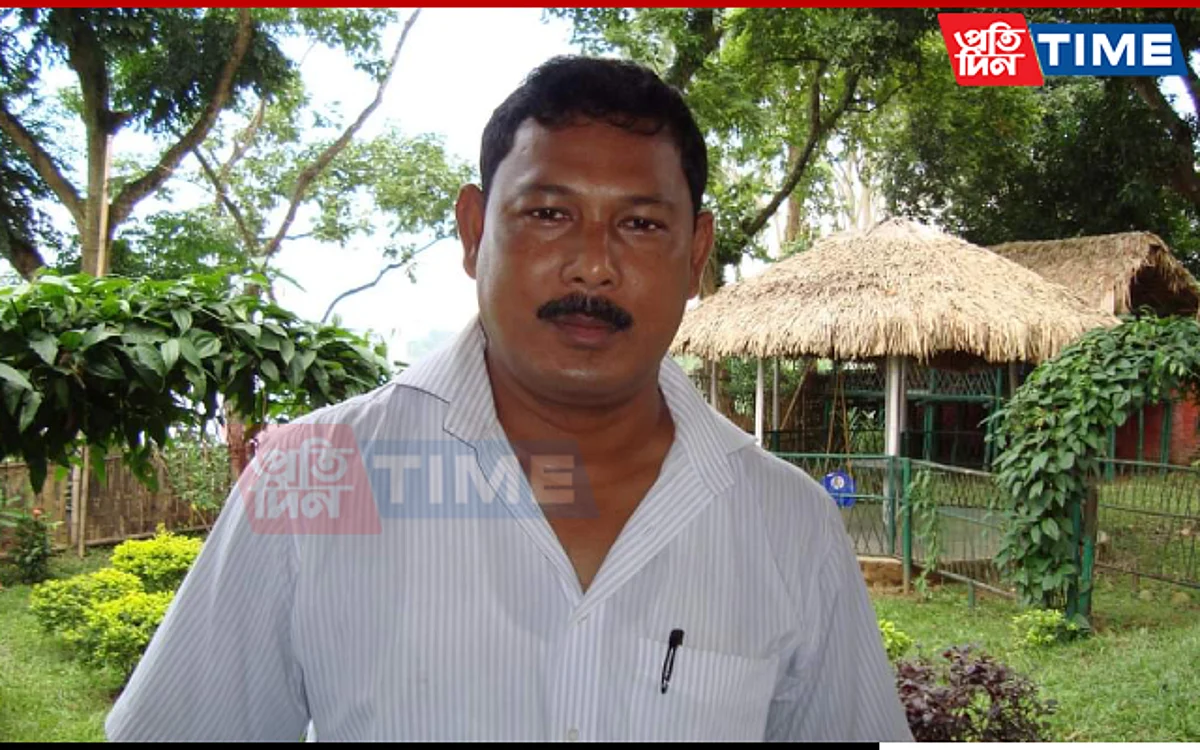 Dhula SP Rajmohan Roy, one of the prime accused in the minor death case has surrendered before CID