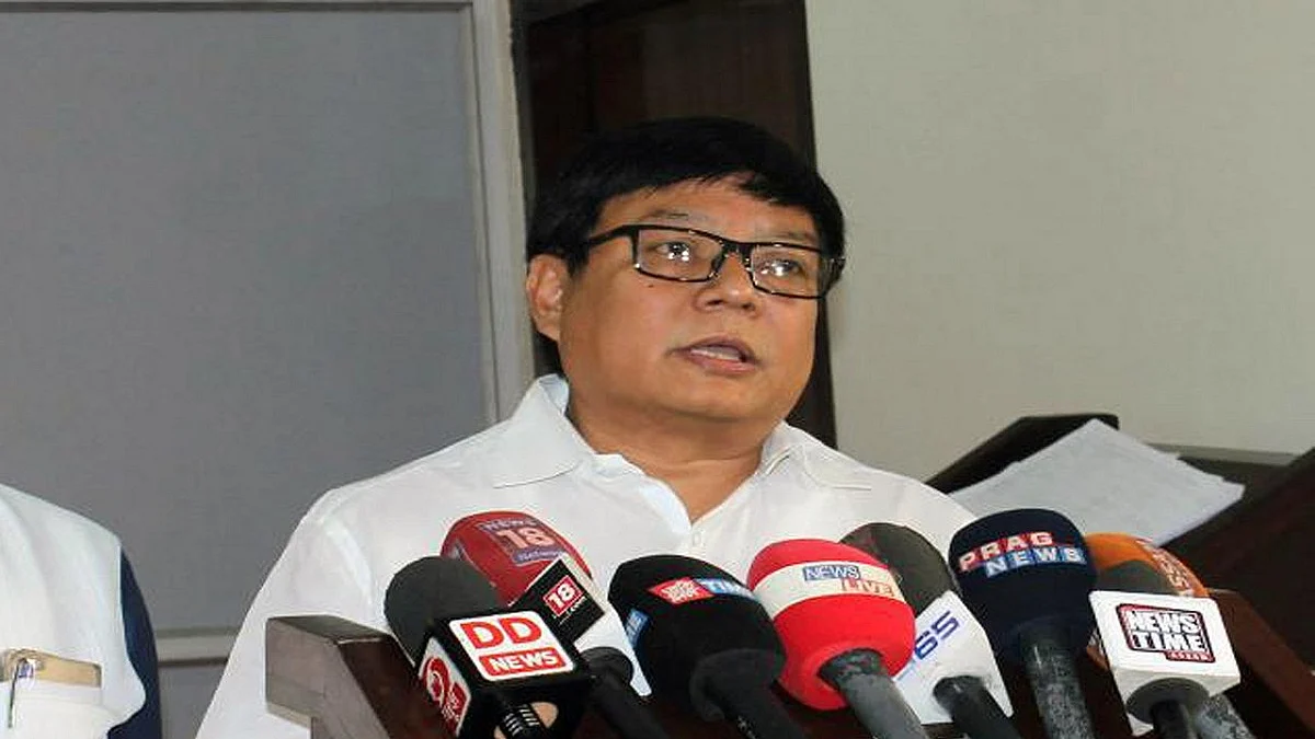 Assam Congress leader Debabrata Saikia filed a complaint against AIUDF cheif Badruddin Ajmal | FILE