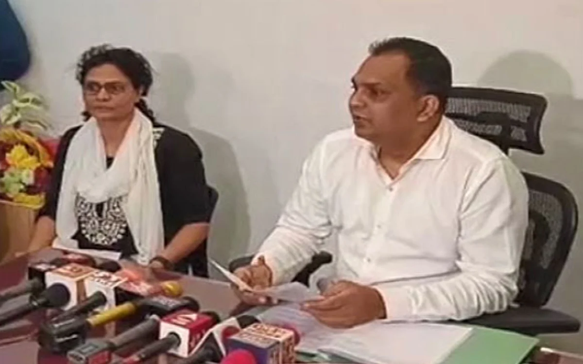 Rajput Singh, DCP Cyber Police on the arrest of four foreign nationals | Image: ANI