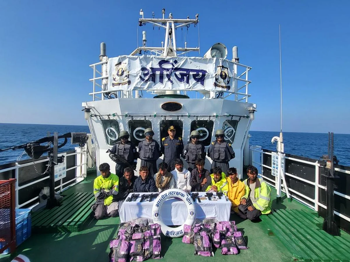 ICG Apprehend Pakistani Boat with Arms, Ammunitions