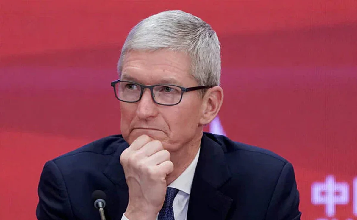 Apple CEO Tim Cook To Take Massive Pay Cut This Year