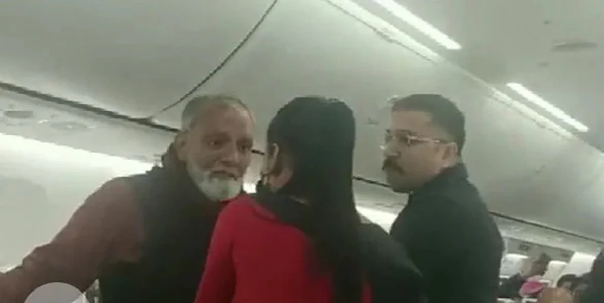 Two passengers deboarded from SpiceJet flight