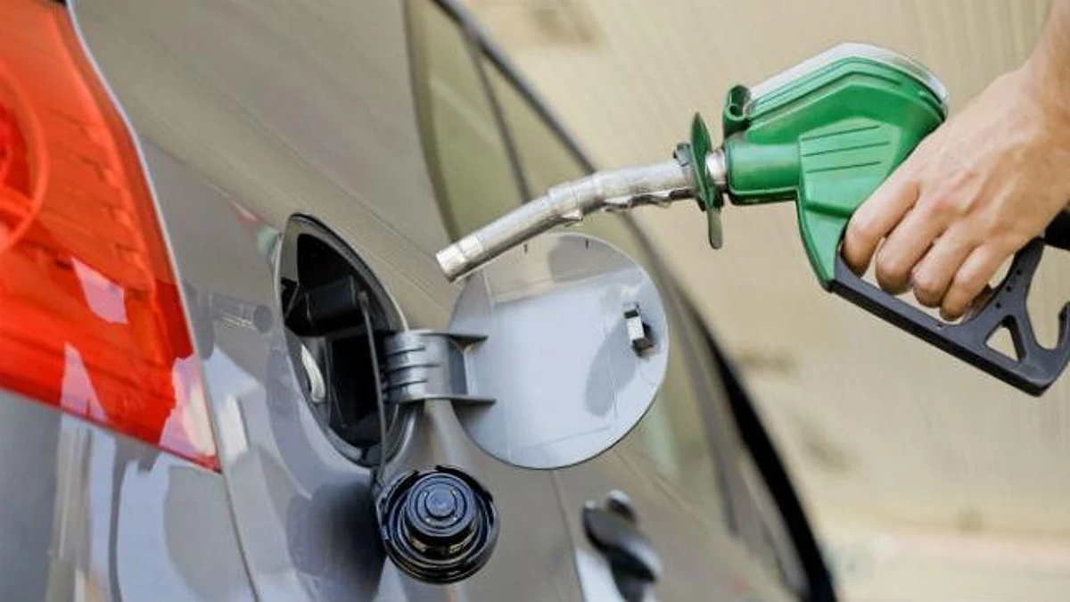Karnataka Government slashes fuel prices