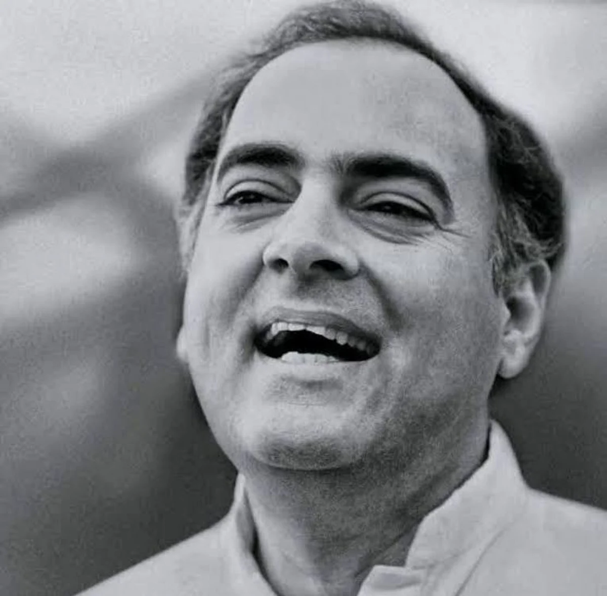 India Remembers Rajiv Gandhi