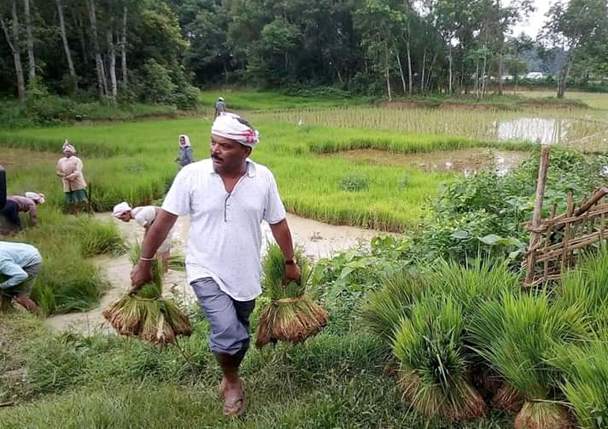 This Time Khumtai MLA Visits Flood-hit farmers