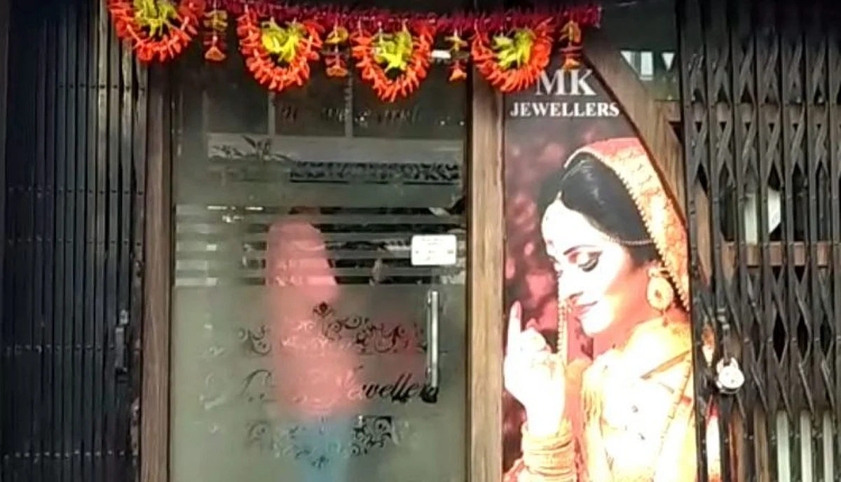 MK Jewelers Looted For 2nd Time