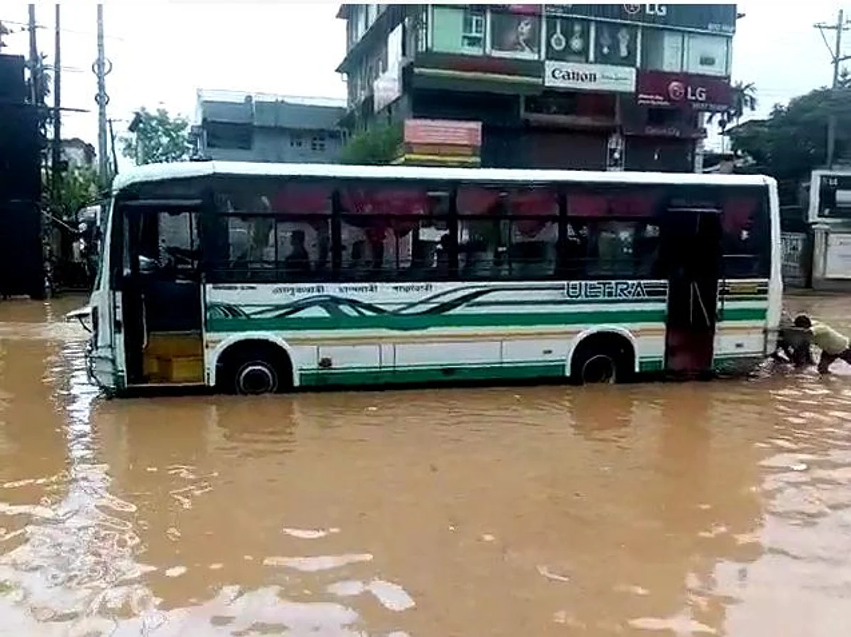 Flood dampens Puja spirit in Guwahati