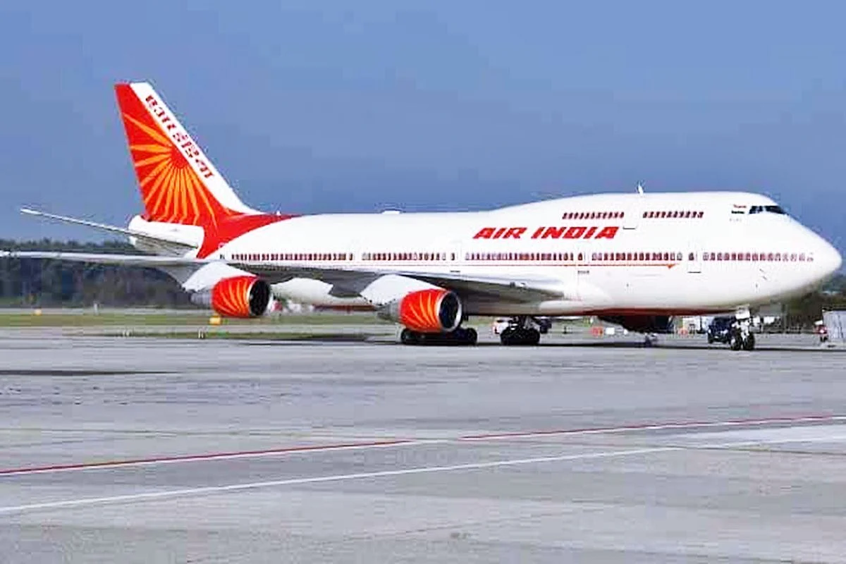 Centre Offers 100pc Stake for Sale of Air India