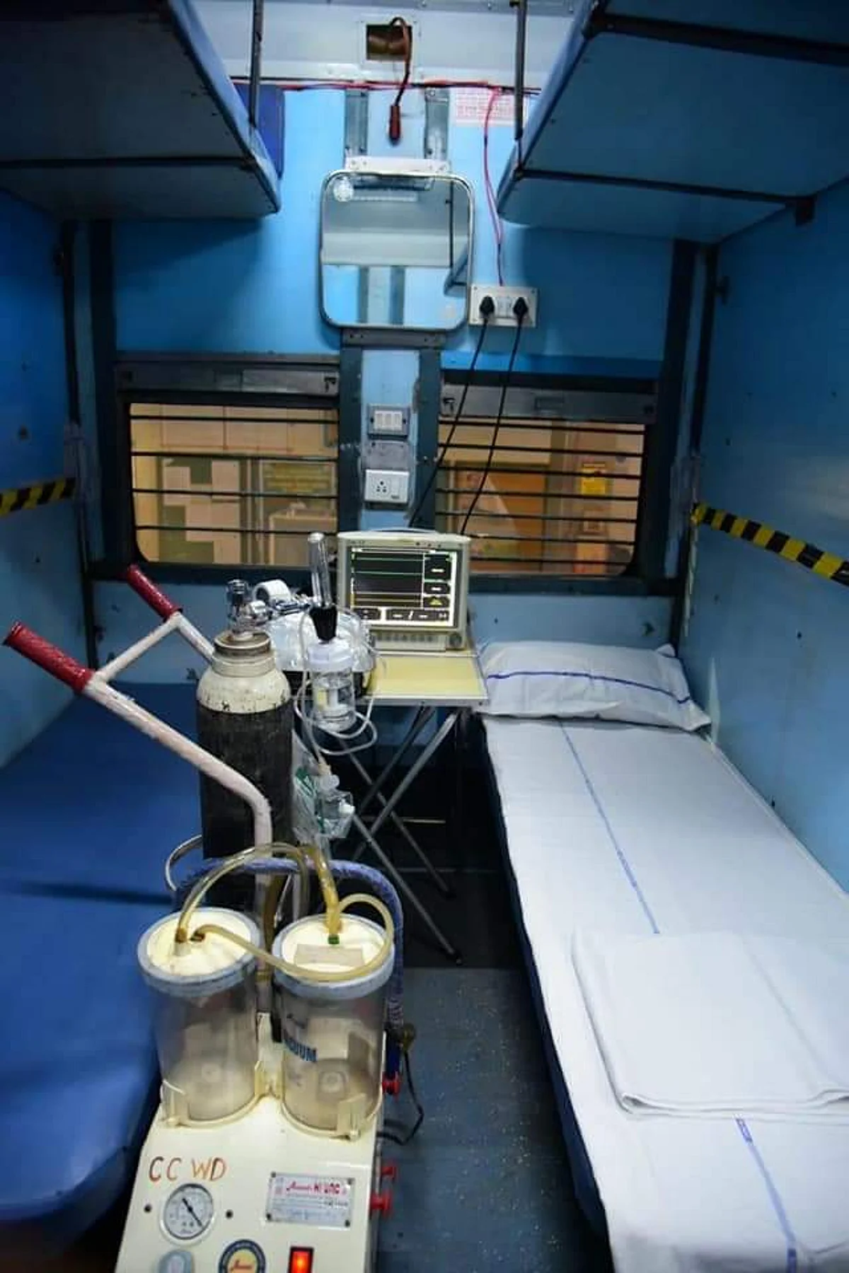 Rail Coaches With 800 Beds For Covid Treatment In Delhi