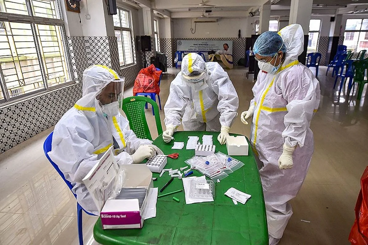 India Reports 1.72 Lakhs Fresh Cases of COVID-19