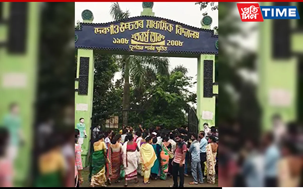 Assam: Stampede-Like Situation at Vaccination Centers in Golaghat