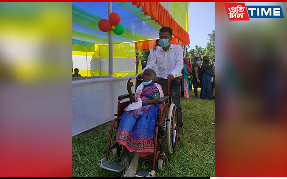 An elderly voter exercises her right to vote at 58-Tamulpur LAC on Saturday