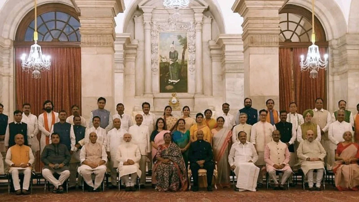 मोदी सरकार के इतने मंत्रियों पर क्रिमिनल केस चल रहे हैं. कितने करोड़पति हैं ये भी जान लीजिए