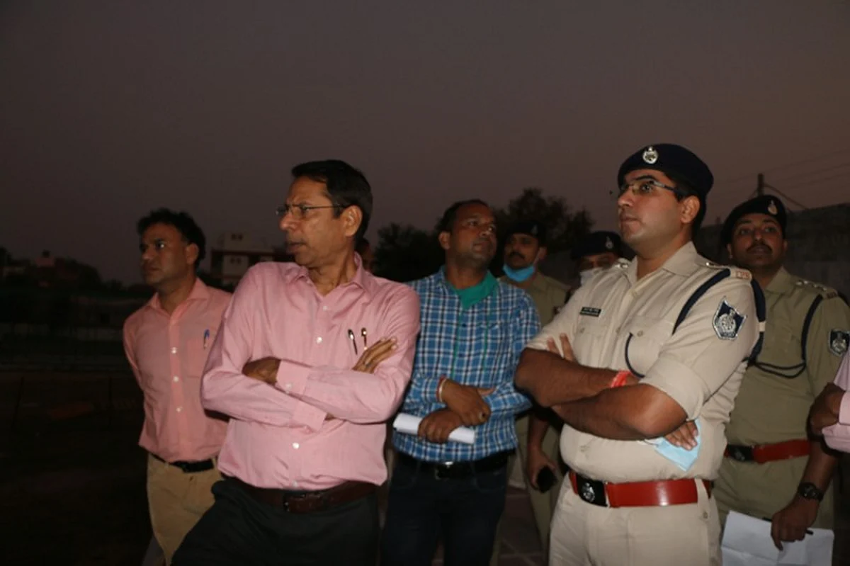तीन दिवसीय दतिया महोत्सव की तैयारियों का कलेक्टर एवं पुलिस अधीक्षक ने लिया जाएजा
