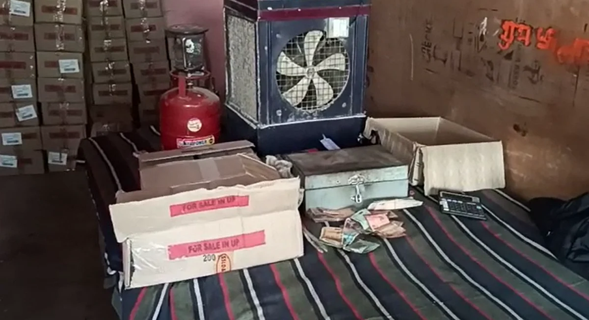 चोरों ने शराब की दुकान पर किया हाथ साफ 55 हजार की नगदी ले भागे