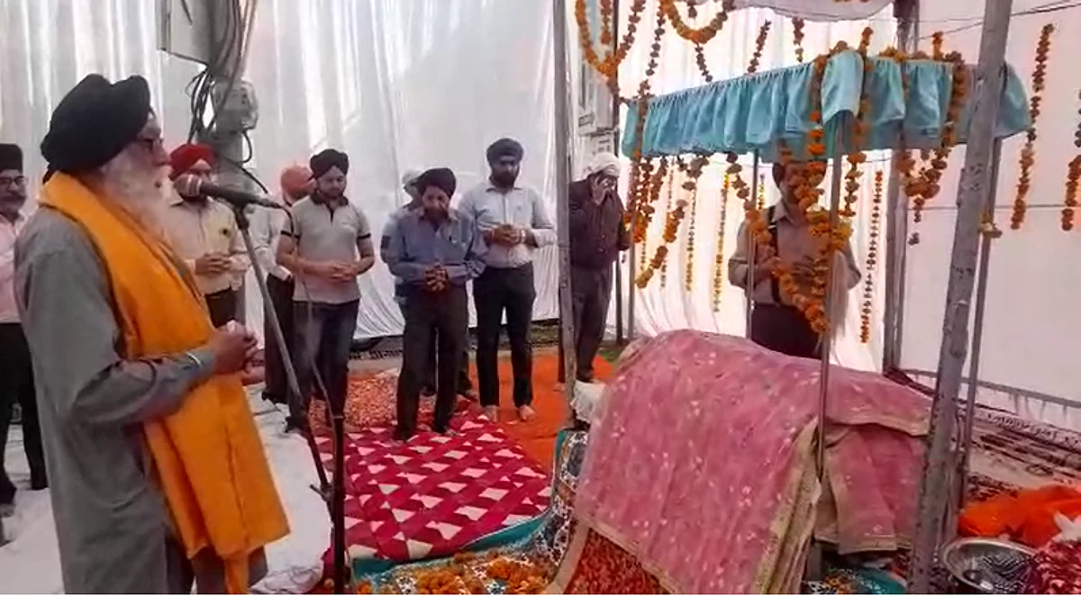 श्री गुरु राम दास जी का प्रकाश पर्व
बड़ी श्रद्धा के साथ मनाया