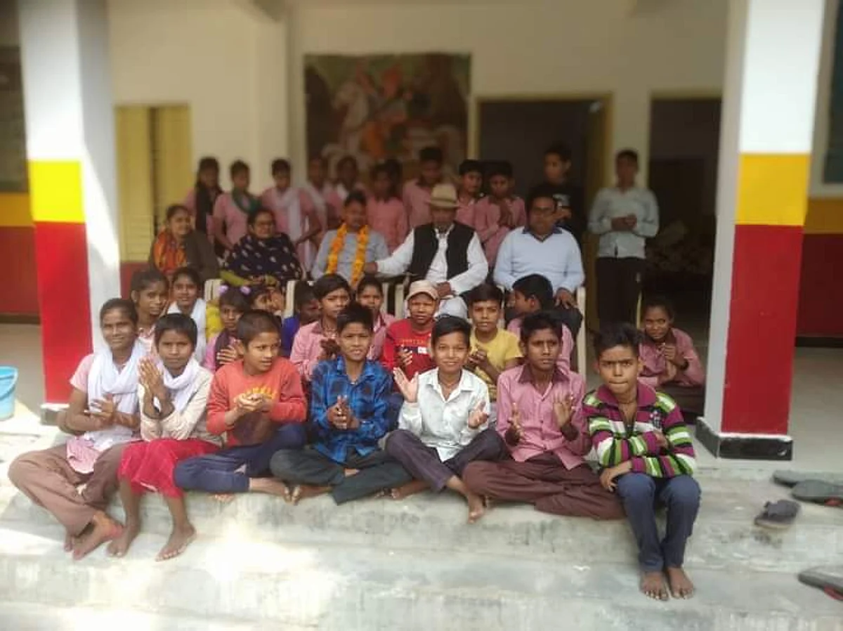 खिलारा में राष्ट्रीय प्रेस दिवस पर शिक्षक, शिक्षिकाओं, पत्रकार एवं विद्यार्थियों को सम्मानित किया गया