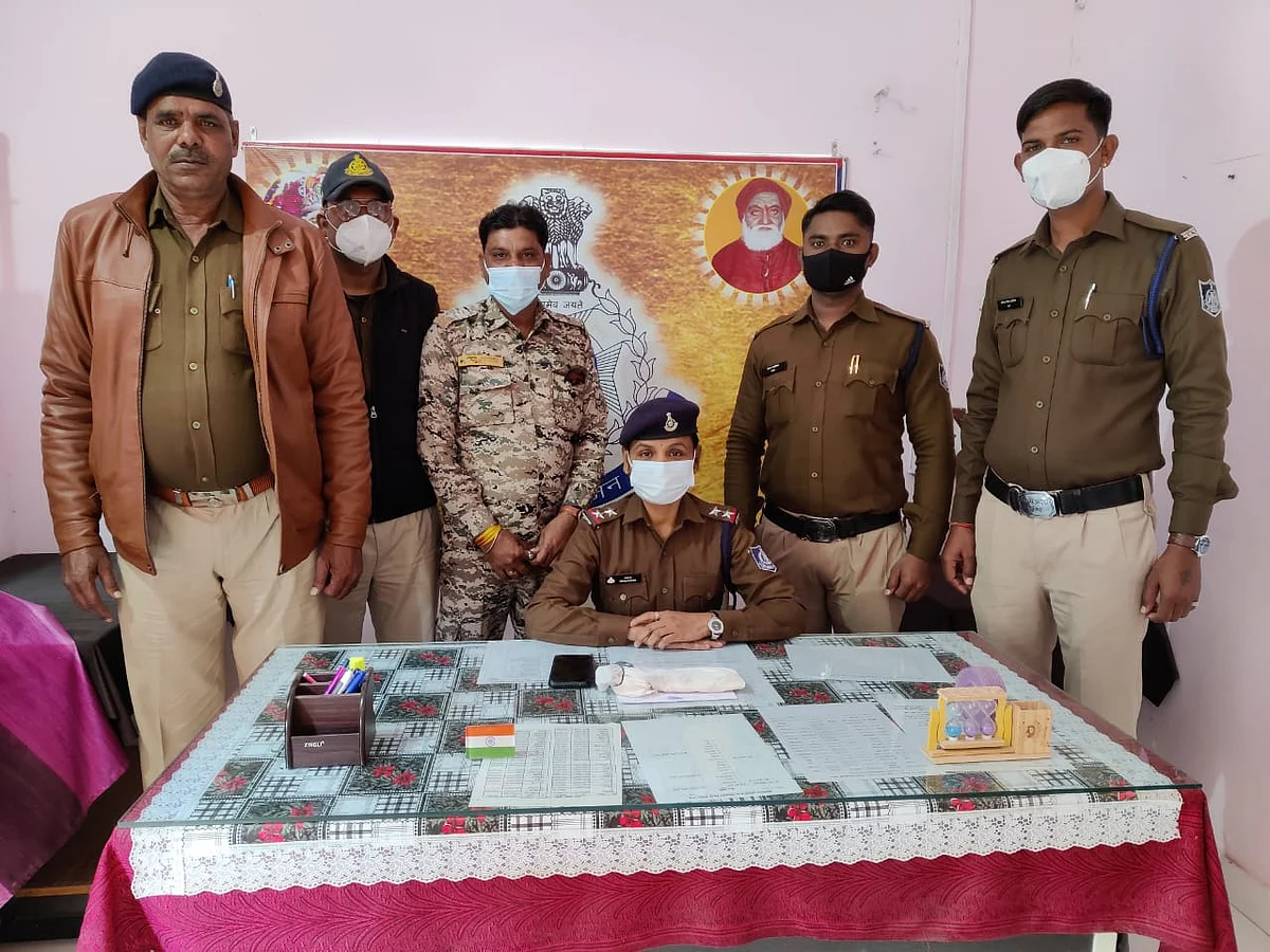 अवैध असलाधारी आरोपी व एक जिन्दा राउण्ड सिनावल पुलिस की गिरफ्त में