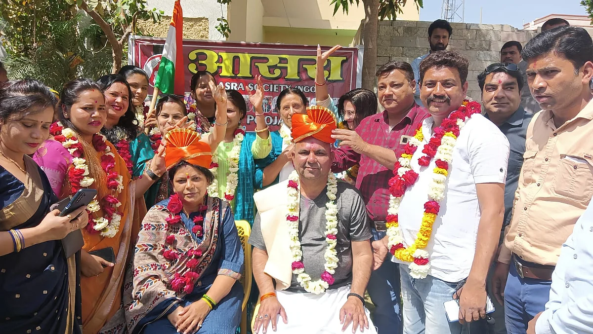 BJP विधायक रवि शर्मा ने झाँसी विधानसभा सीट से तीसरी बार विधायक बन तोड़ा मिथक