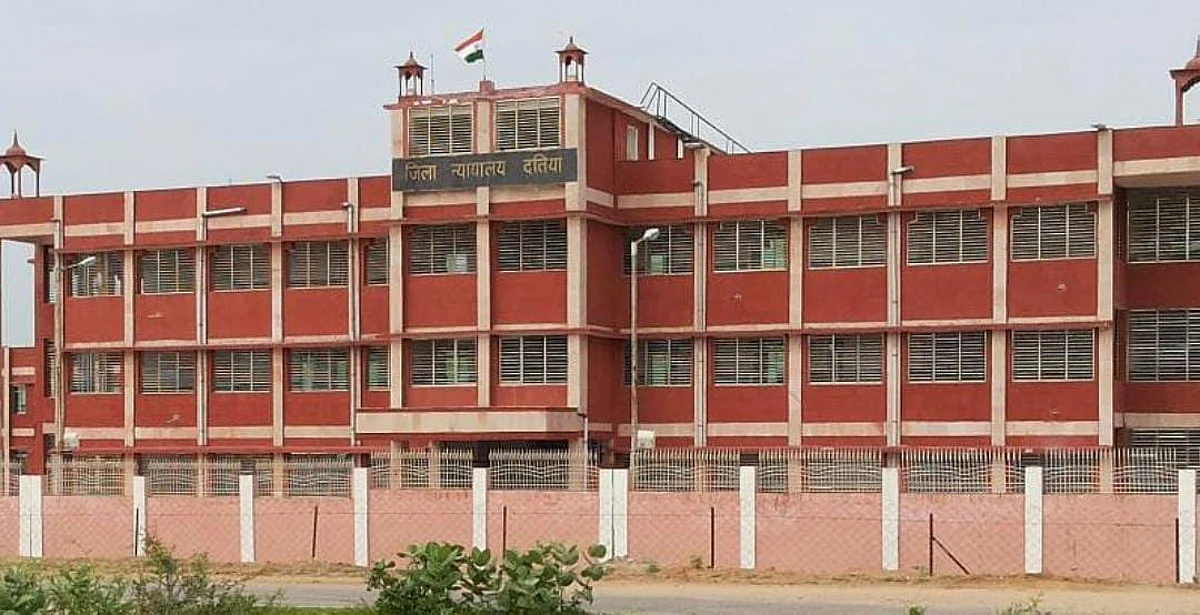 जिला अभिभाषक संघ अध्यक्ष पद के लिए 3 उम्मीदवार मैदान में आये, 27 को होगा मतदान