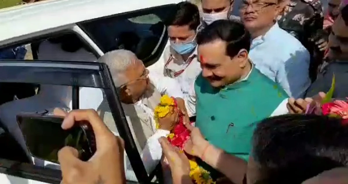 मध्य प्रदेश के राज्यपाल छगन मंगू भाई पटैल पहुंचे दतिया