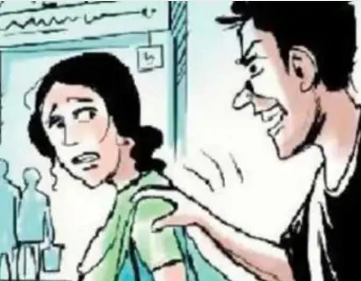 युवती से छेड़खानी,घर से बाहर निकली युवती से गांव के युवक ने की अश्लील हरकतें