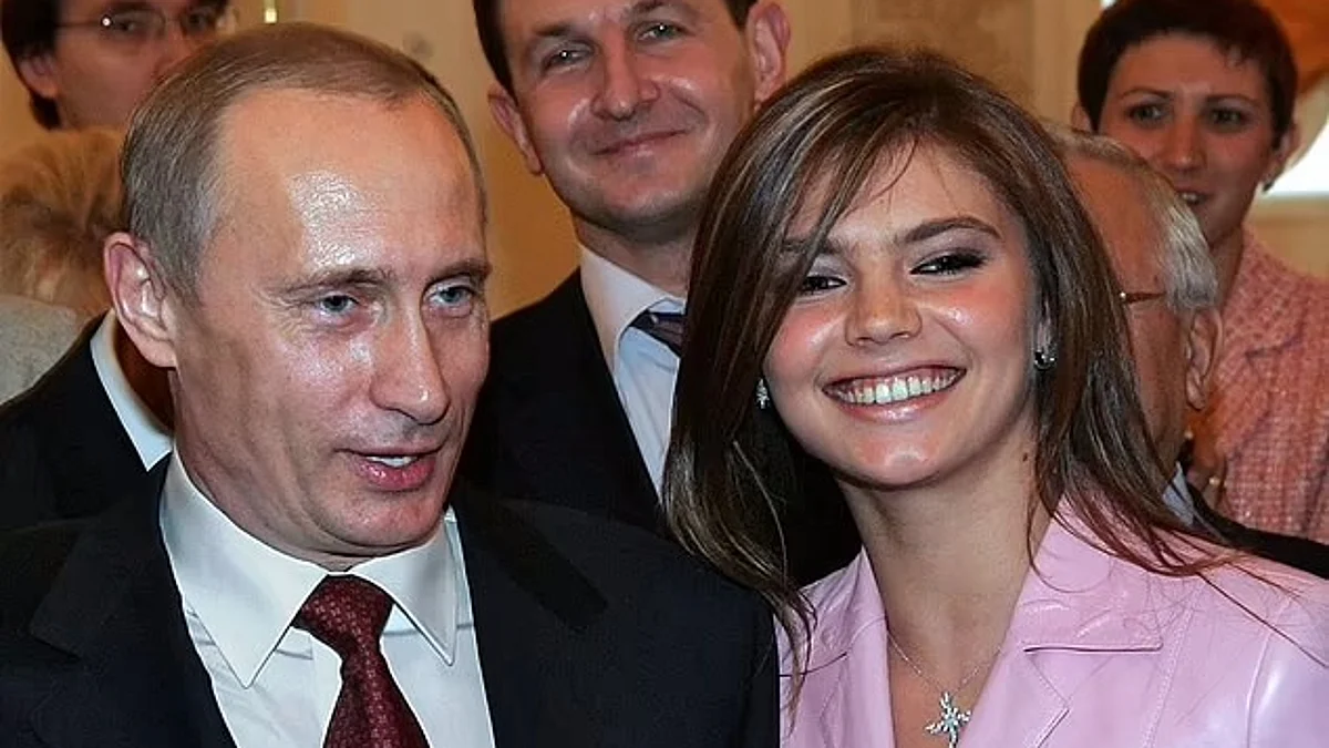 Алина Кабаеваг Швейцараас гаргахыг шаардав